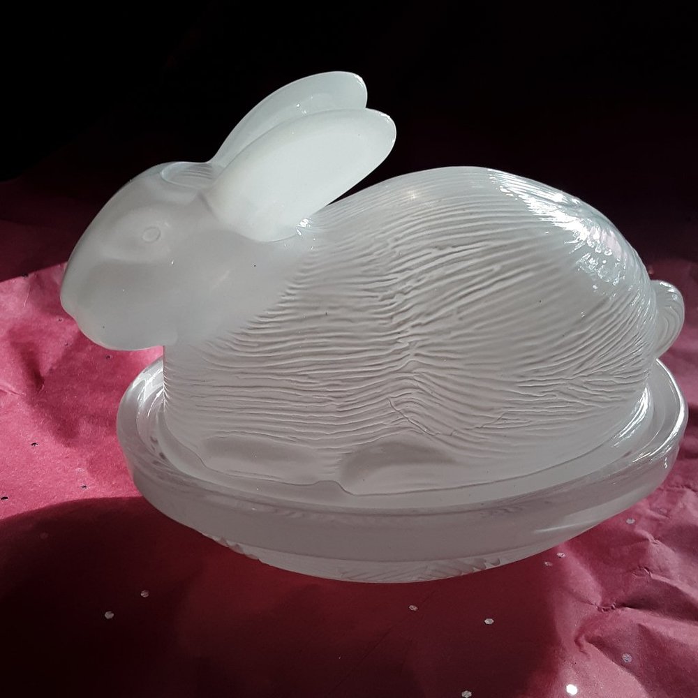 Cute Little Glass Bunny on Nest Dish